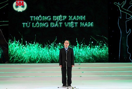 着力清除战期遗留地雷炸弹